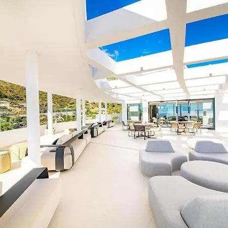 G1201 Palo Alto Two Bedroom Sea View *